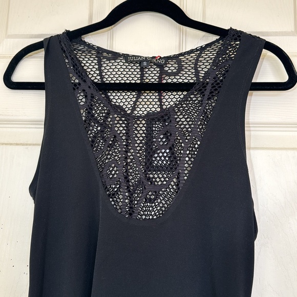 NWT Women’s Black Workout Tank Top Size Small - Picture 3 of 5